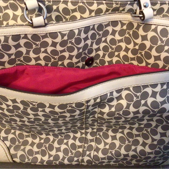 Coacher leather diaper bag in good condition. - Picture 7 of 11